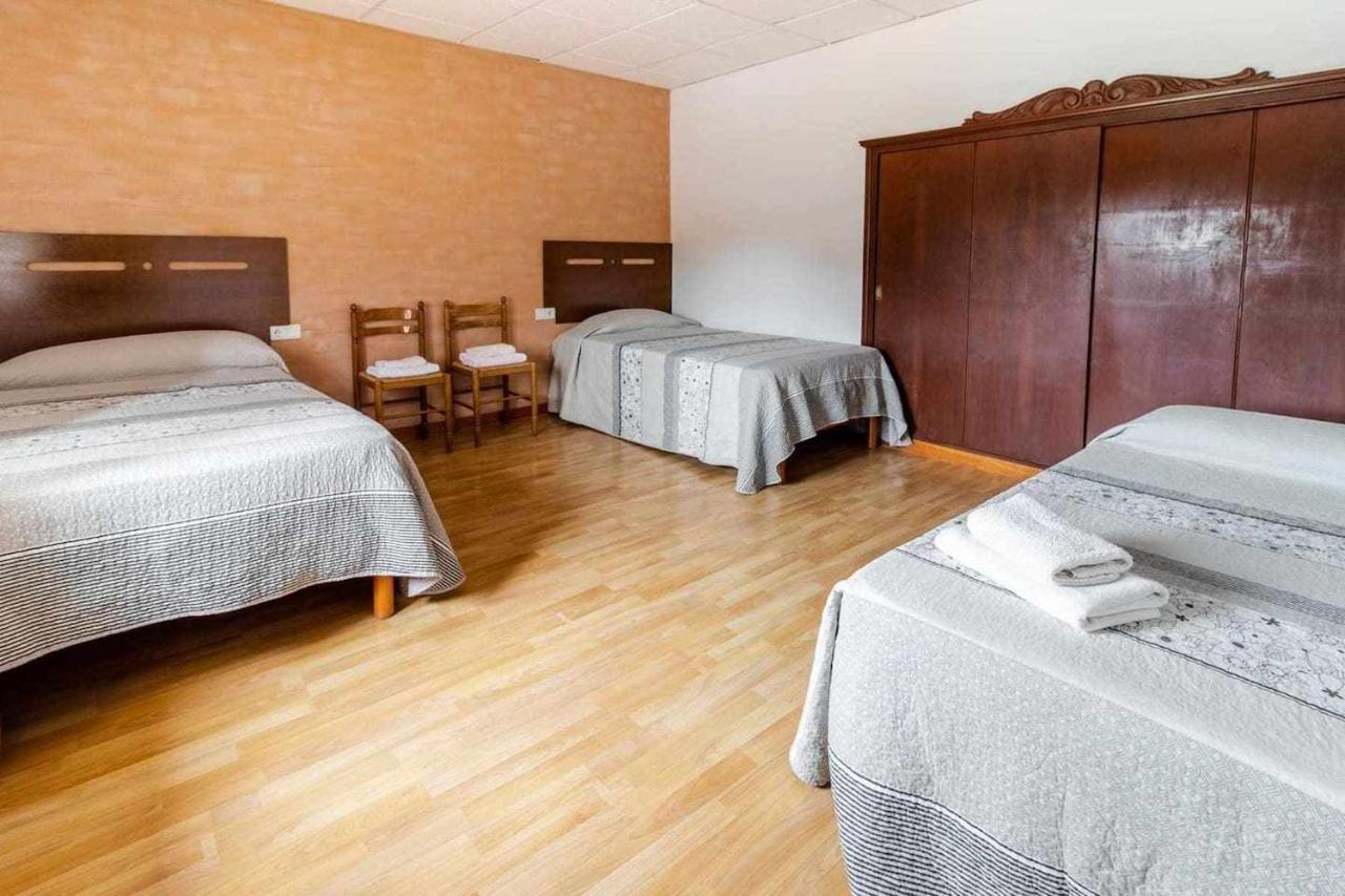 Can Buganto Amplia Casa Con Piscina Y Jardin Llambillas Екстер'єр фото