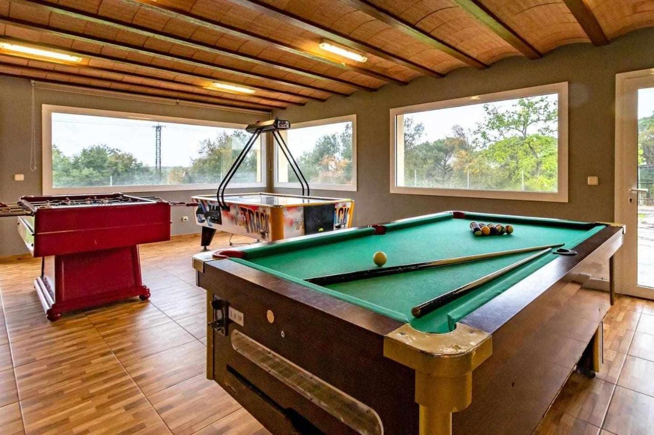 Can Buganto Amplia Casa Con Piscina Y Jardin Llambillas Екстер'єр фото